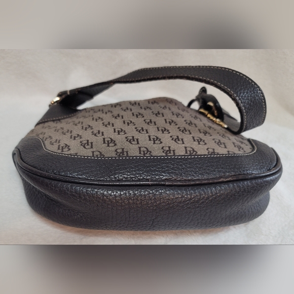 Dooney & Bourke Top Zip Monogram Shoulder Purse w/Bag Charm & Key Clip - Picture 12 of 12